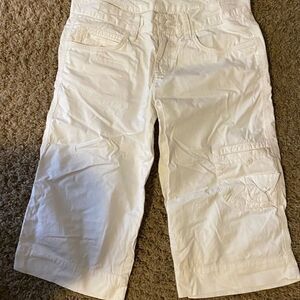 Lucky Brand capris white size 4/27